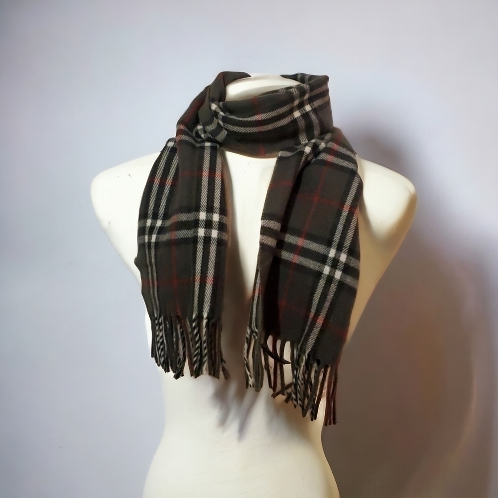 PLAID Scarf Grey, white, red, & Black